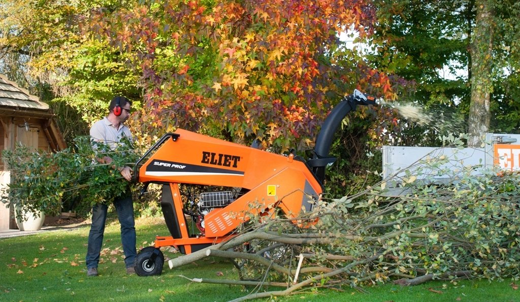 Eliet Super Prof Bundzin Häcksler / Schredder 18 pk op wielund - Bild 5