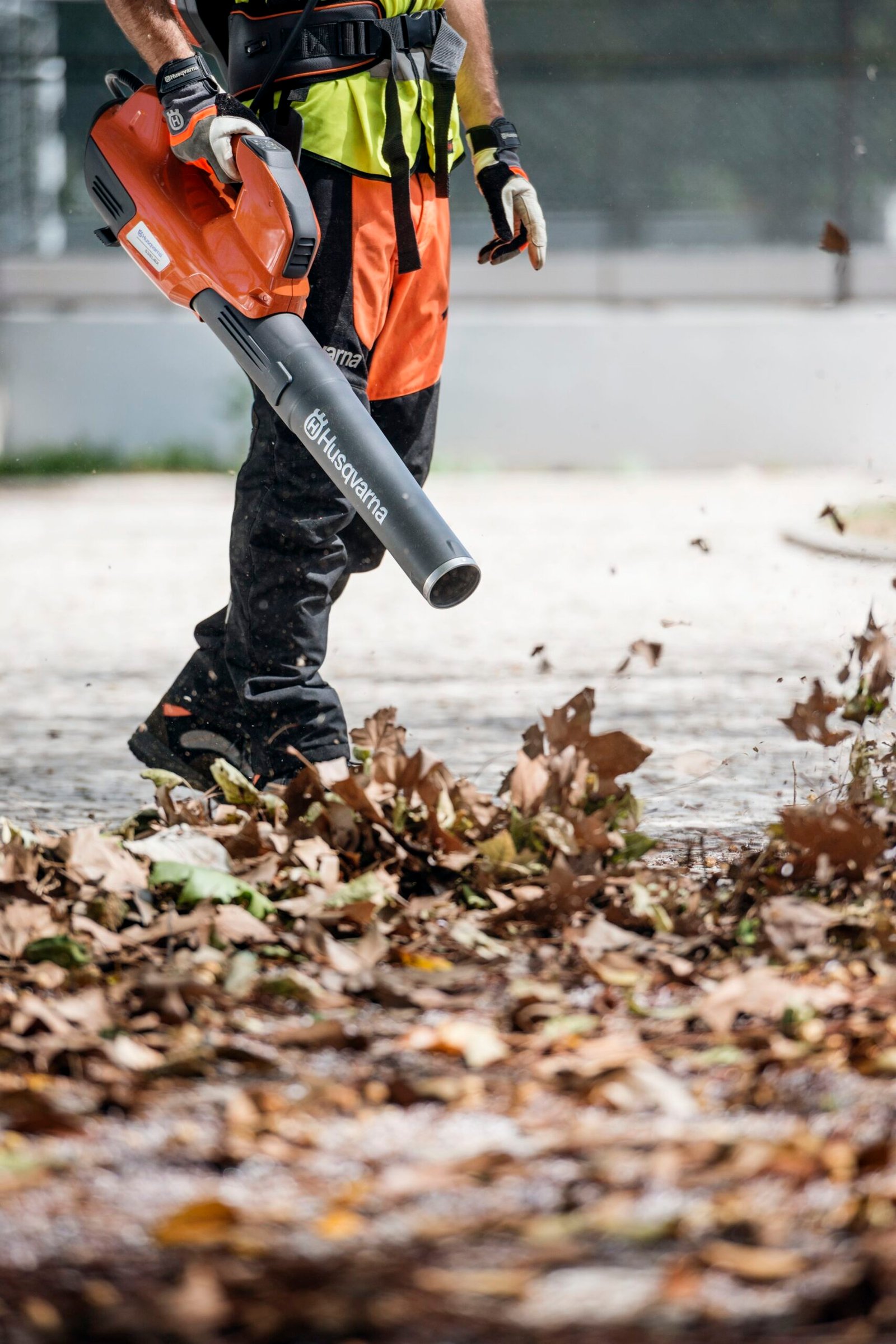 Husqvarna 536LiB Akku Laubbläser mit Akku und Ladegerät - Bild 2