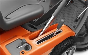 Husqvarna Rider RC 318T Frontmäher mit Fangkorb ohne Mähdeck - Bild 2