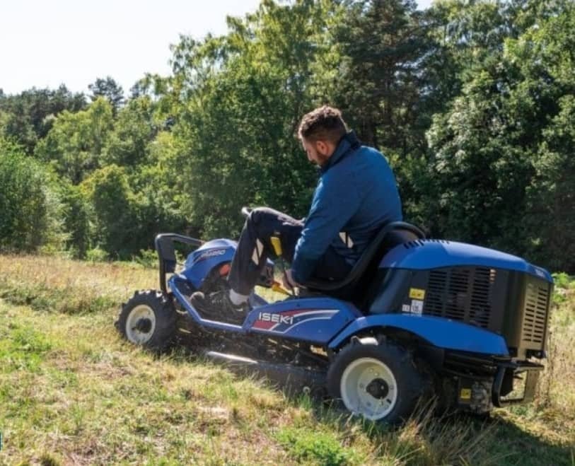 Iseki SRA 950 FA 4wd ruwtereinmaaier ohne beugel - Bild 2