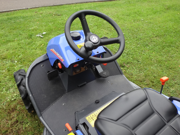 Iseki SRA800A Hydrostaat Ruwterein Aufsitzmäher - Bild 5