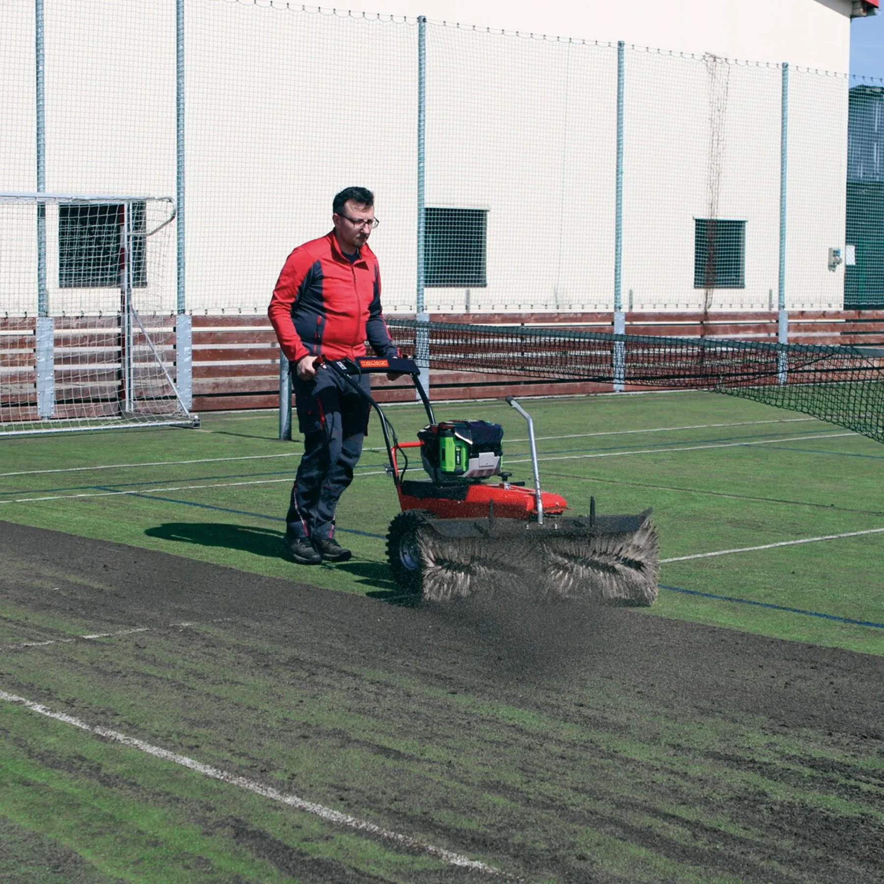 Meclean Frontsweep Pro 82 B Kehrmaschine EGO Akku