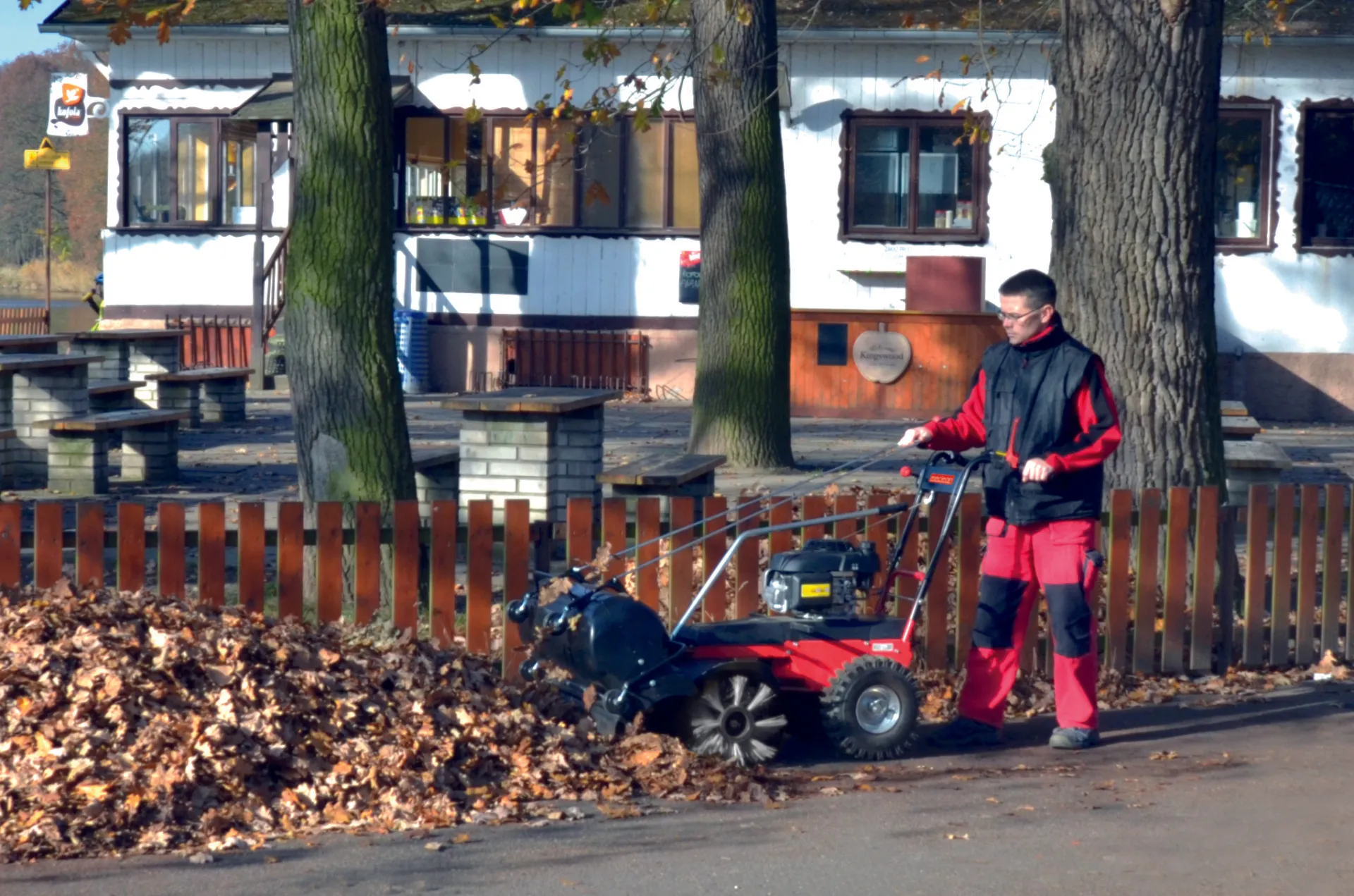 Meclean Frontsweep Pro 82 Kehrmaschine - Bild 2