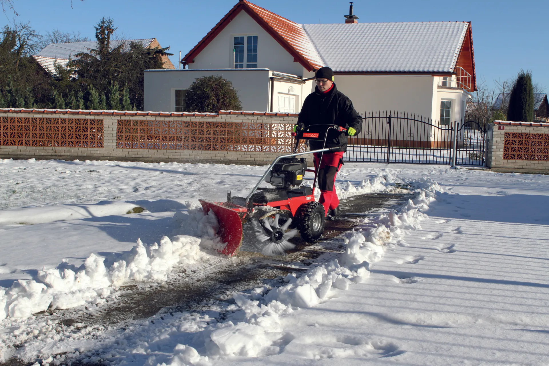 Meclean Frontsweep Pro 82 Kehrmaschine - Bild 3