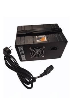 Pellundc Schnellladegerät 7.6 A