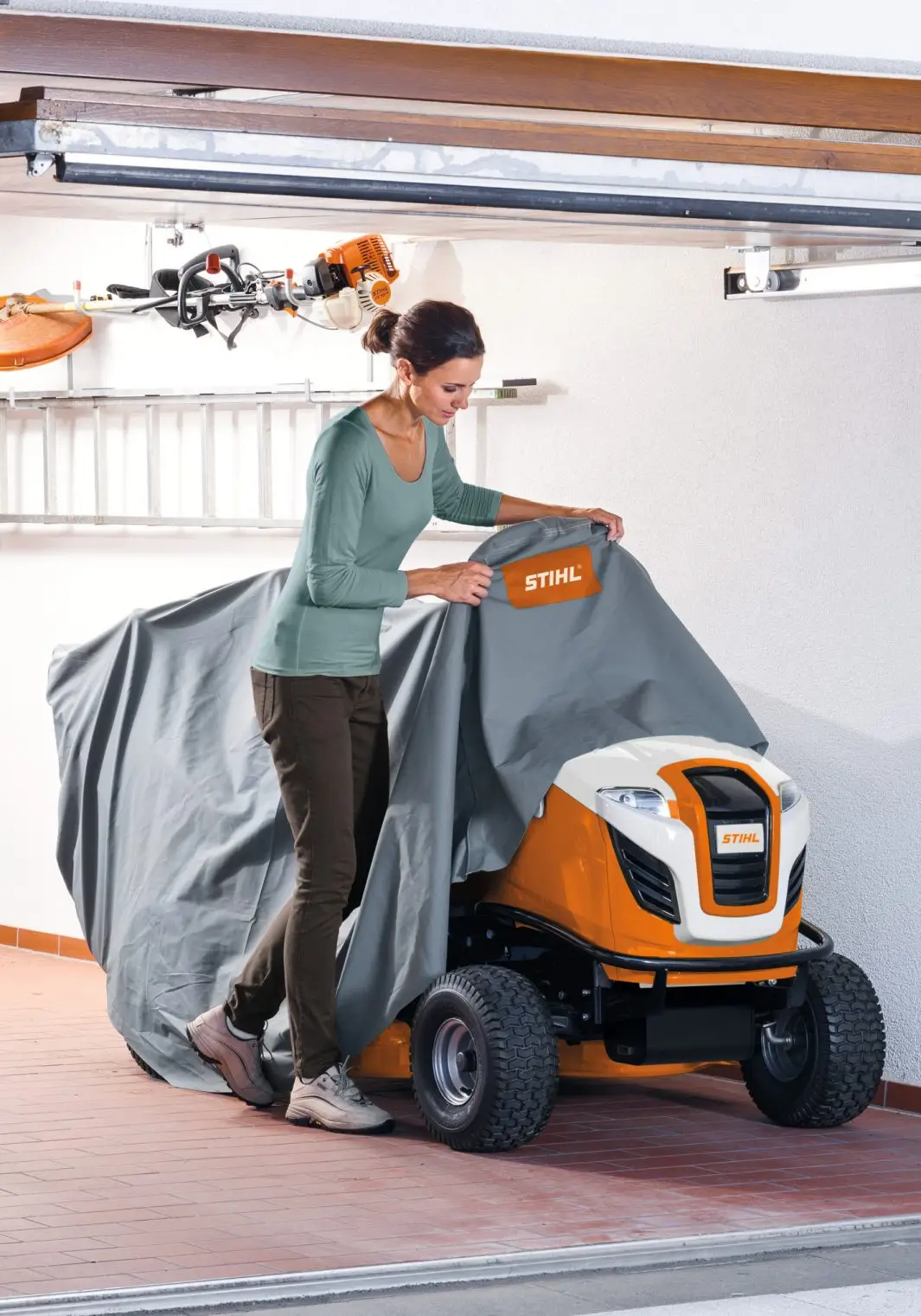 Stihl AAH 300 afdekkap / hoes für Aufsitzmähers T5- und T6-serie - Bild 2